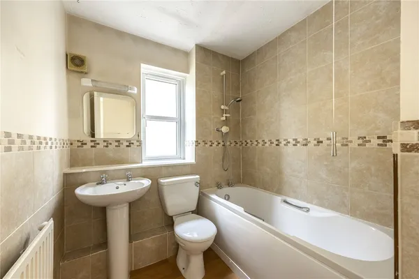 Bluebell Grove, Up Hatherley, GL51 photo 20