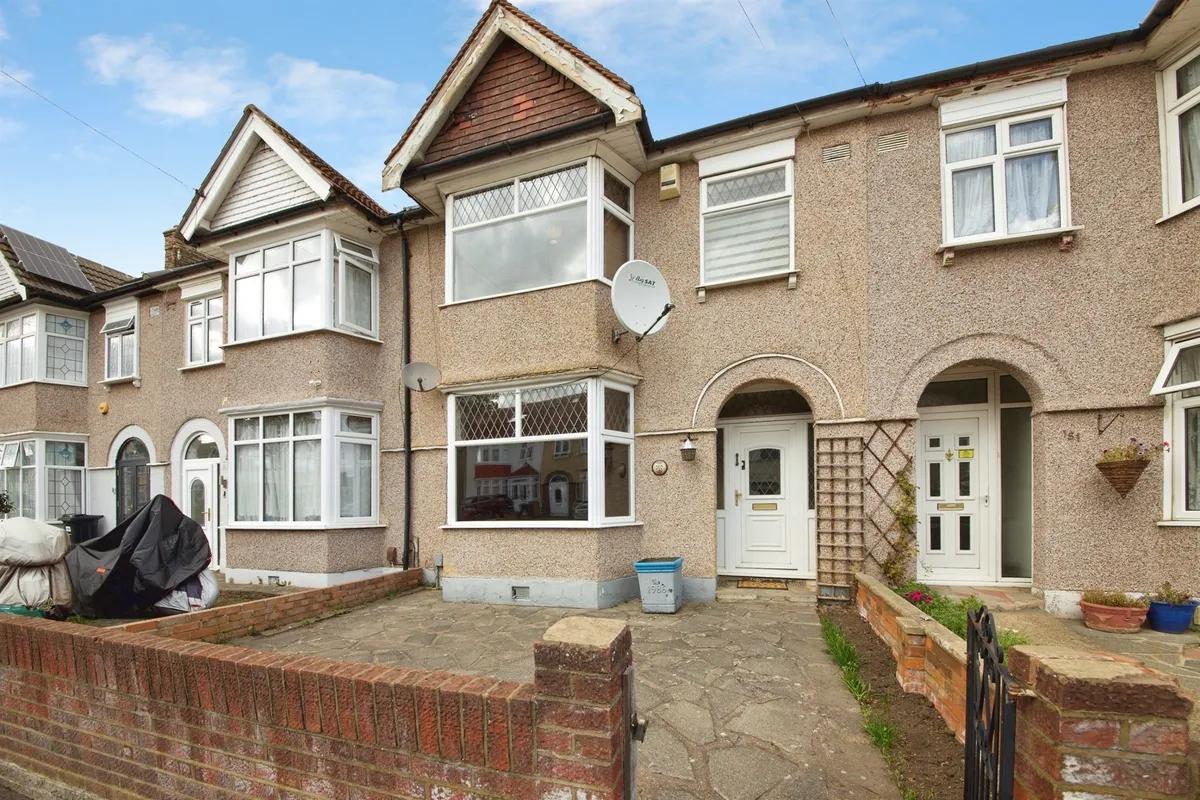 Salisbury Avenue, Barking