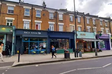 Shepherds Bush Road, LONDON