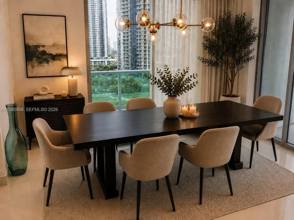 900 Biscayne Blvd, Miami, FL 33132