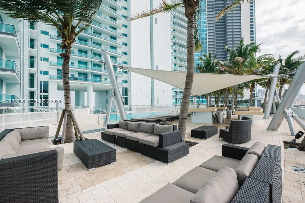 900 Biscayne Blvd, Miami, FL 33132