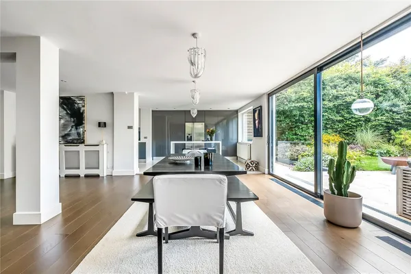 Gatton Road, Reigate, RH2 photo 3