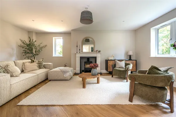 Boxhill Road, Tadworth, KT20 photo 3