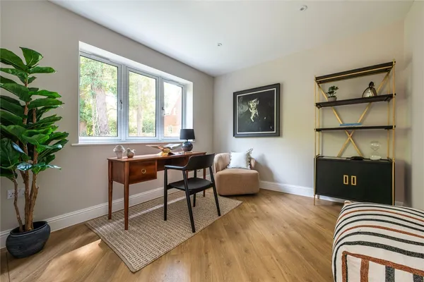 Boxhill Road, Tadworth, KT20 photo 6
