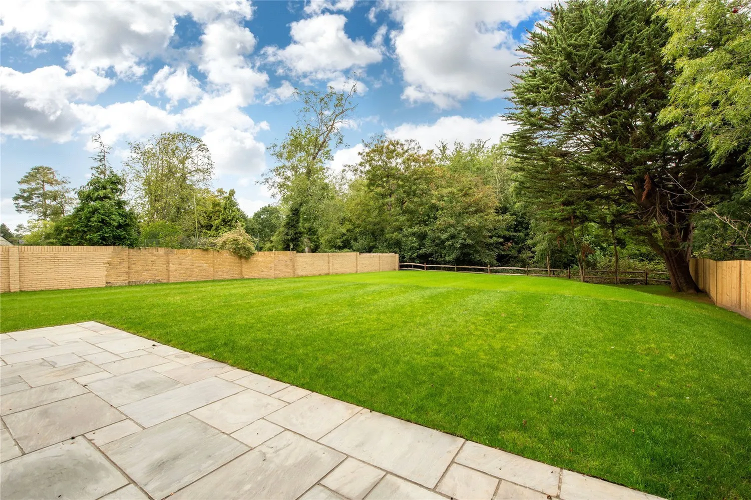 Boxhill Road, Tadworth, KT20 photo 11