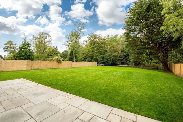 Boxhill Road, Tadworth, KT20 photo 11