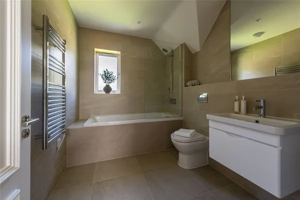 Boxhill Road, Tadworth, KT20 photo 12