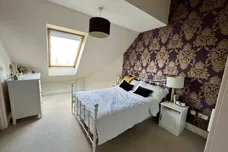 Bruntcliffe Road, Morley, LEEDS