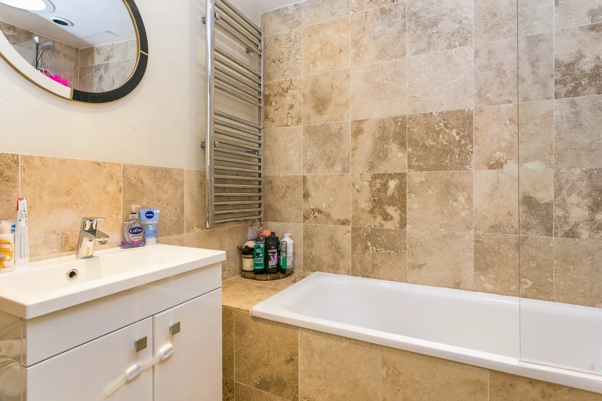 Dukes Place, Marlow, SL7 photo 10
