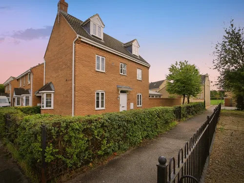 Crystal Drive, Peterboroughphoto