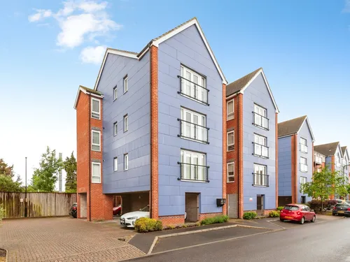 Chadwick Road, Sloughphoto