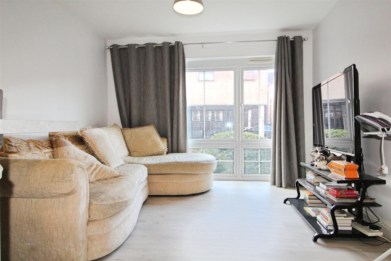 Holyhead Mews, Cippenham Image 1