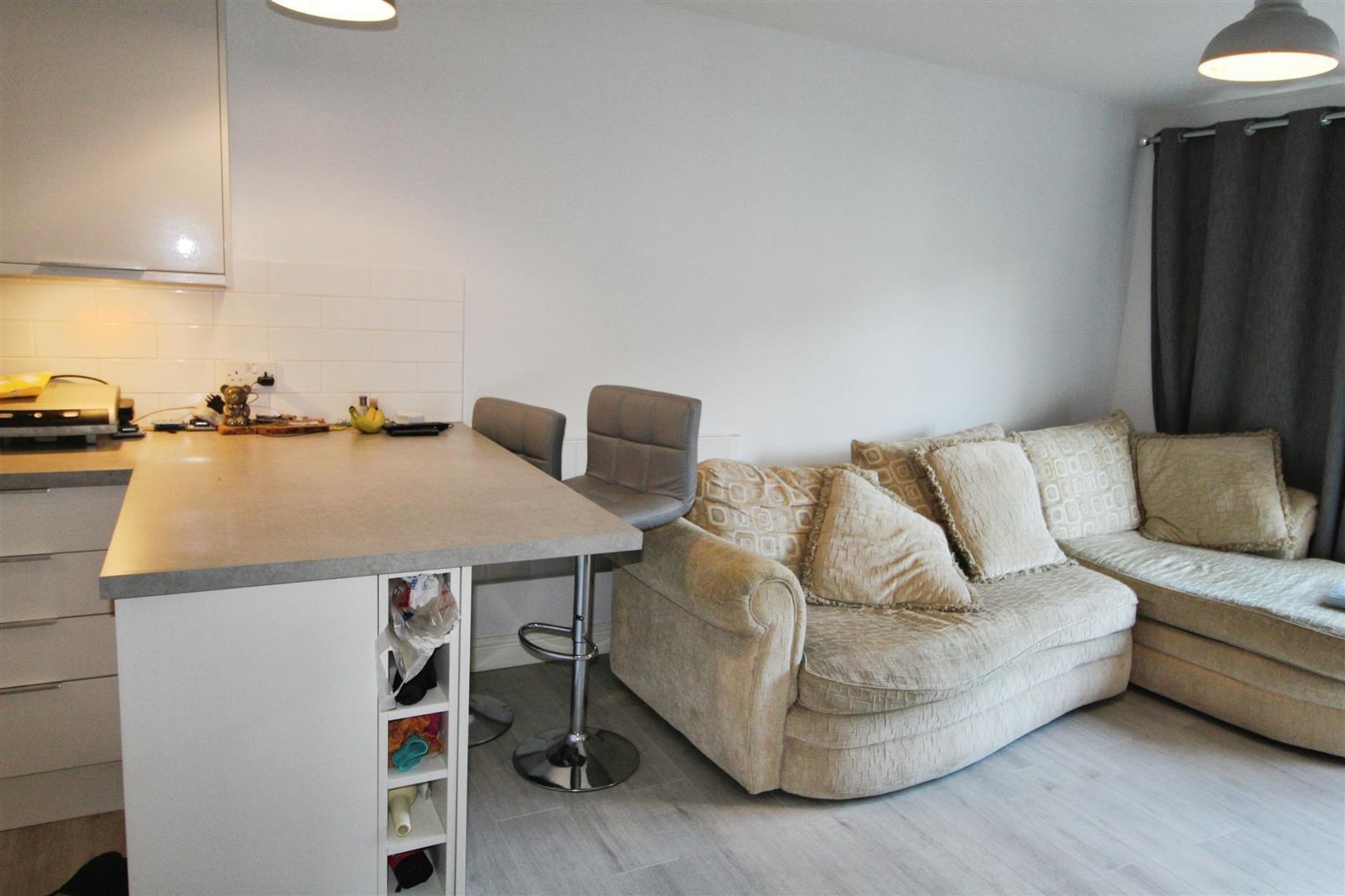 Holyhead Mews, Cippenham Image 2