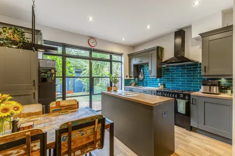 South Vale, Harrow, HA1
