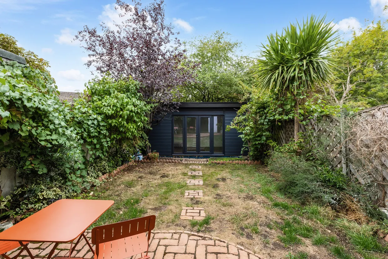 South Vale, Harrow, HA1 photo 2