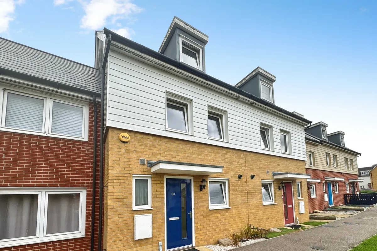 Bowhill Way, HARLOW