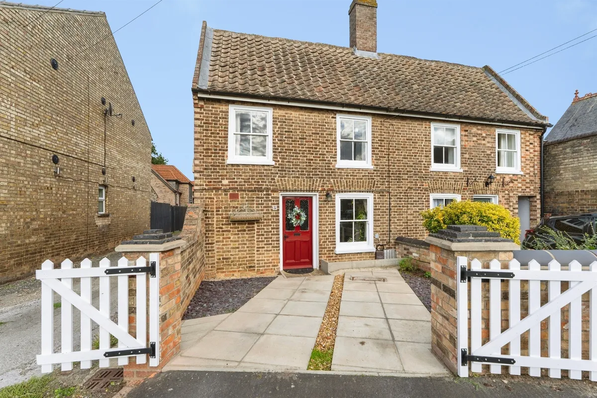 Railway Lane, CHATTERIS