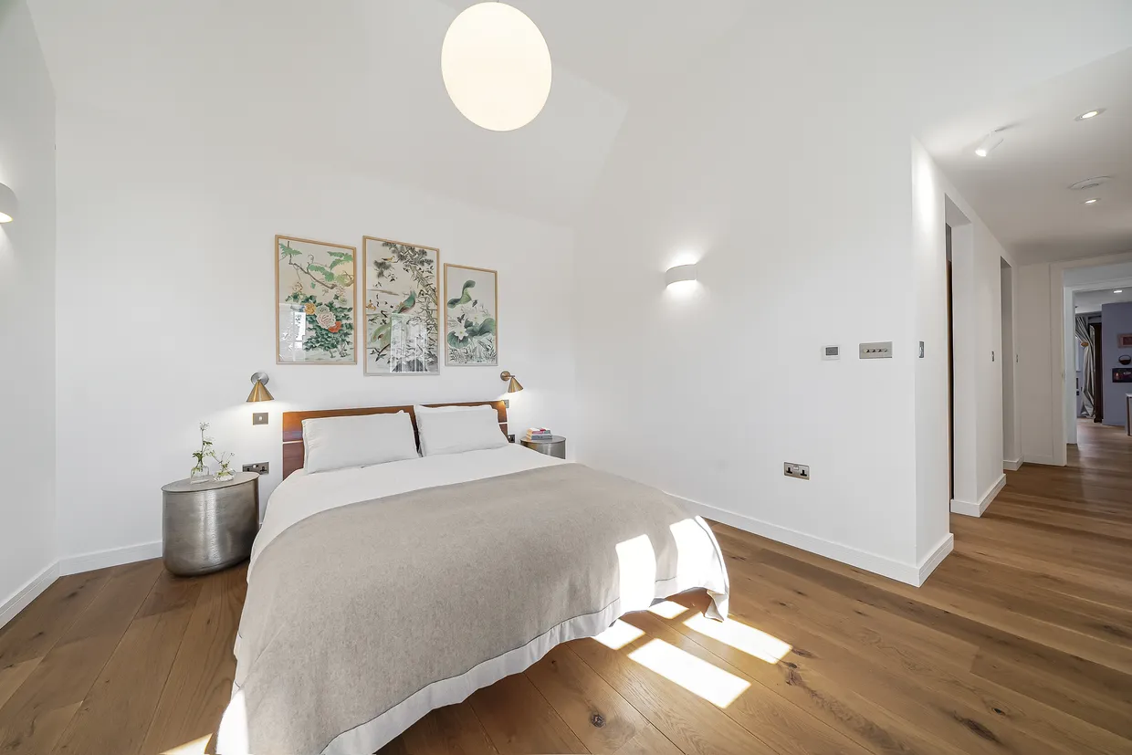 Sandy Lane, Richmond, TW10 photo 11