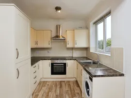 Peartree Avenue, Southampton thumb 3