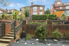 Peartree Avenue, Southampton