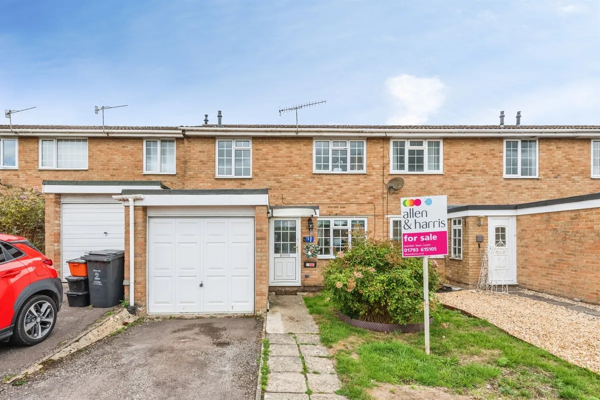Larchmore Close, Swindon