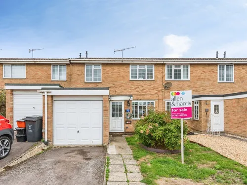 Larchmore Close, Swindonphoto