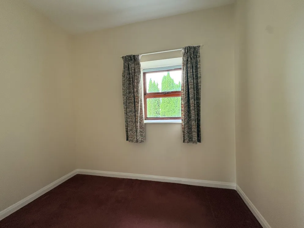 Property carousel item 16