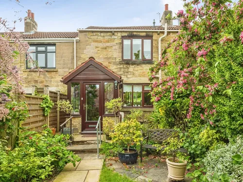 Clarendon Cottages, Ossettphoto