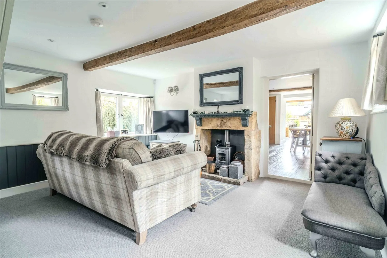 Phoenix Place, High Street, GL55 photo 8