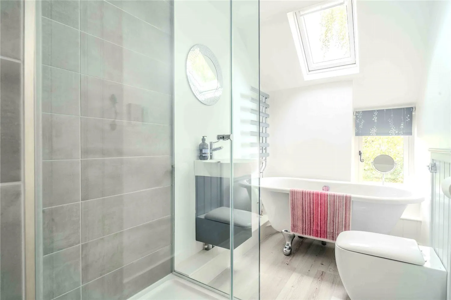 Phoenix Place, High Street, GL55 photo 13