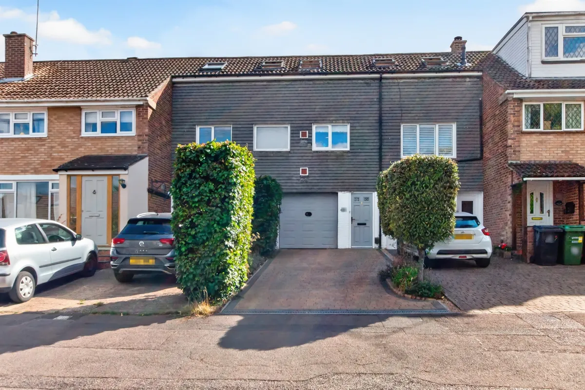 Garrard Way, Wheathampstead, ST. ALBANS