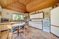 Hamm Court, Weybridge, KT13 photo 6