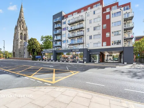High Street, Felthamphoto