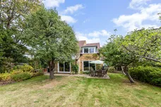 Manor Road, Teddington, TW11 photo 3