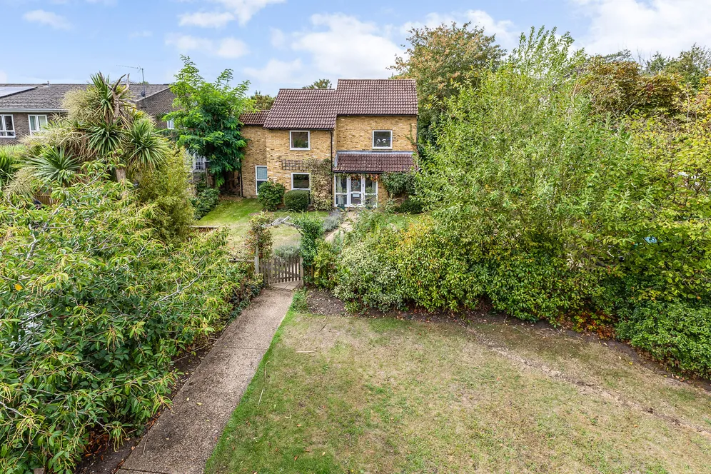 Manor Road, Teddington, TW11 photo 10