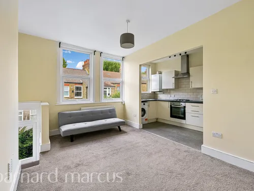 Salterford Road, LONDONphoto