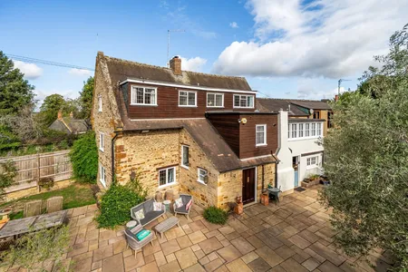 High Street, Great Houghton, NN4
