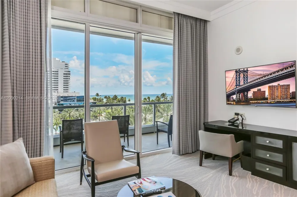 4391 Collins Ave, Miami Beach, FL 33140