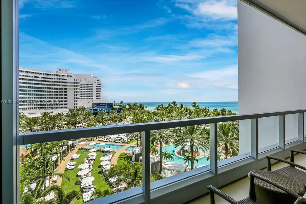 4391 Collins Ave, Miami Beach, FL 33140