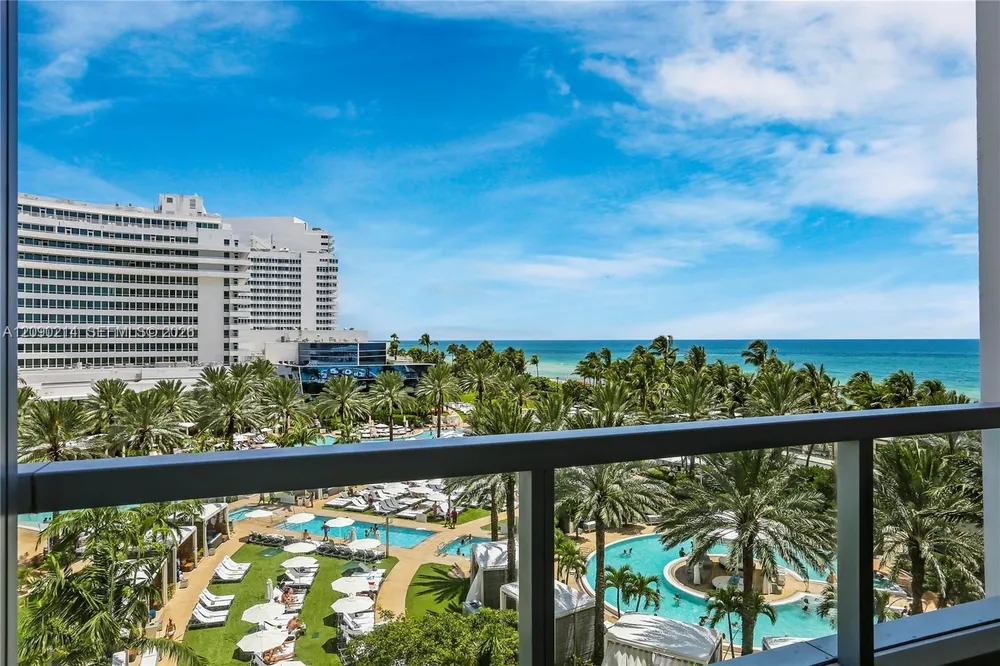 4391 Collins Ave, Miami Beach, FL 33140