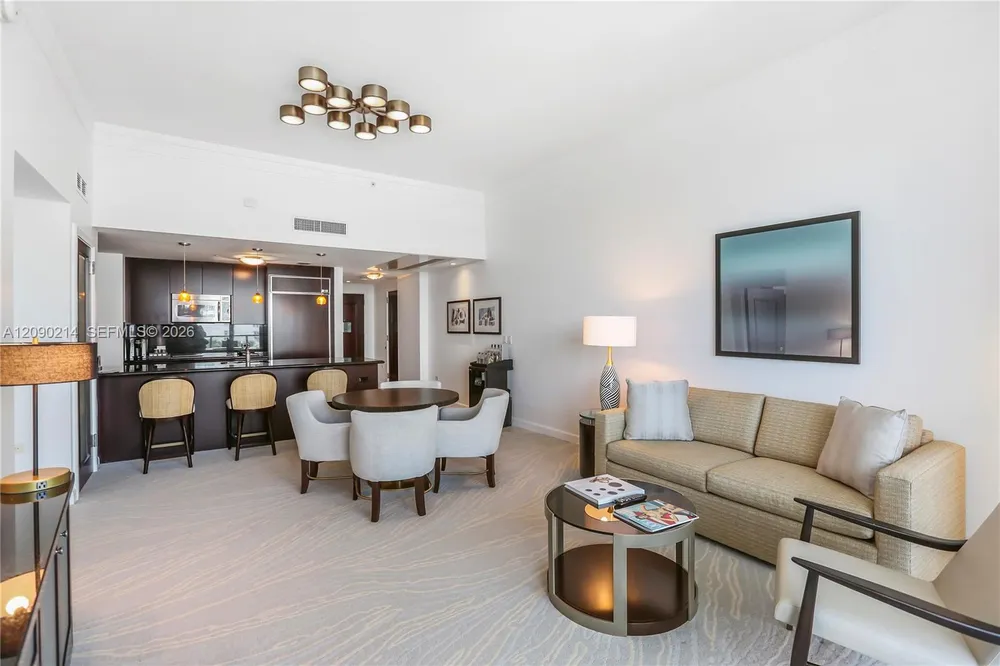 4391 Collins Ave, Miami Beach, FL 33140