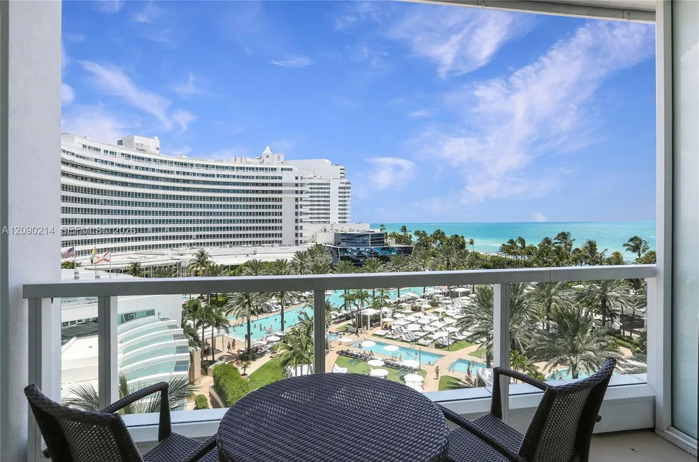 4391 Collins Ave, Miami Beach, FL 33140