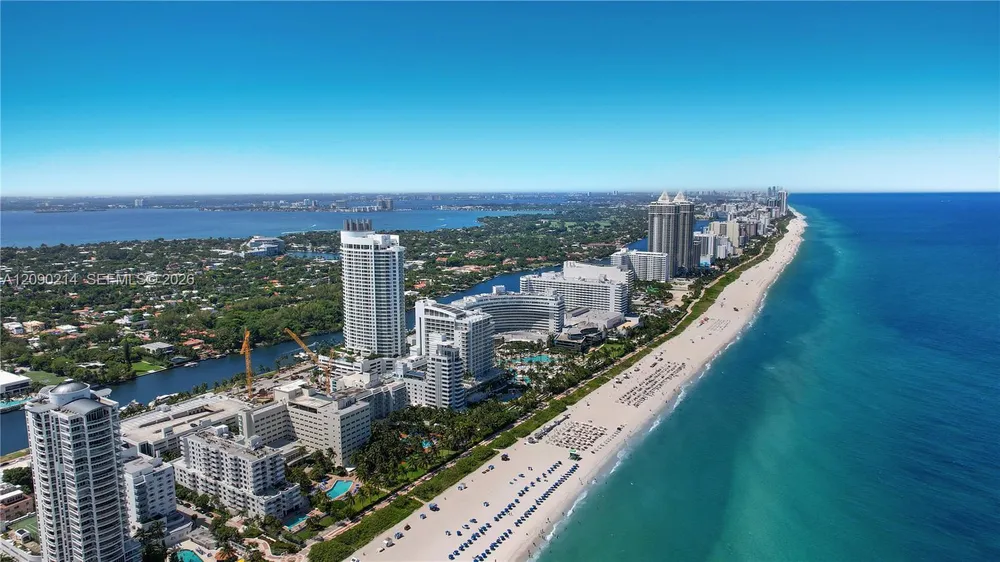 4391 Collins Ave, Miami Beach, FL 33140