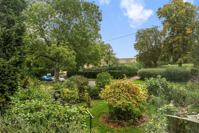 Property carousel image 15