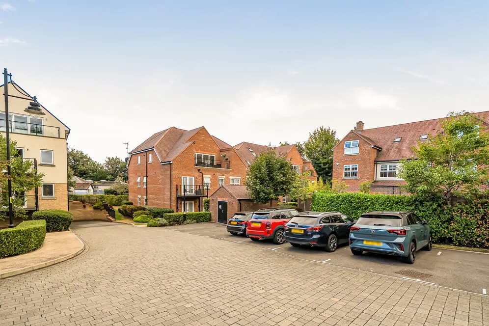 Victoria Close, Rickmansworth, WD3 photo 12