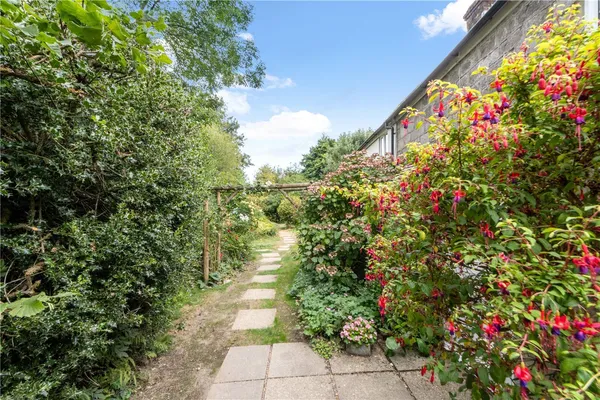 Gutch Common, Shaftesbury, SP7 photo 2
