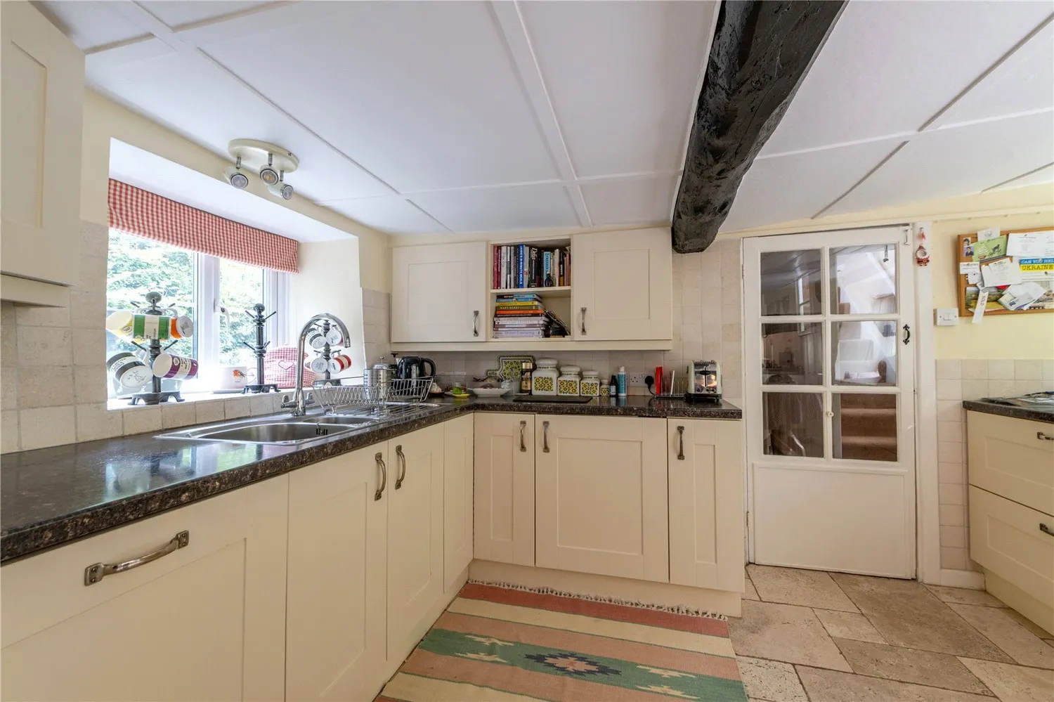Gutch Common, Shaftesbury, SP7 photo 11