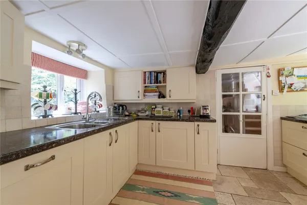 Gutch Common, Shaftesbury, SP7 photo 11