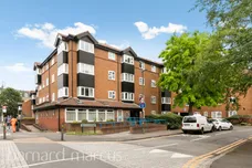 Chatsworth Place, Mitcham