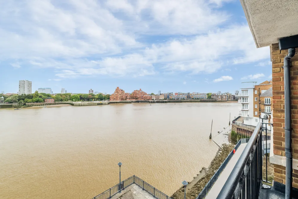 Princes Riverside Road, London, SE16 photo 10